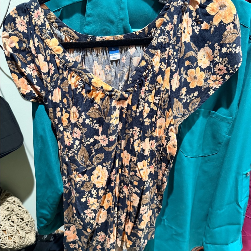 Old Navy Navy Blue Floral Women's Blouse